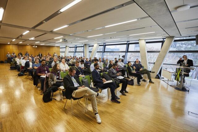 The audience at a lecture at the Battery Expert Forum