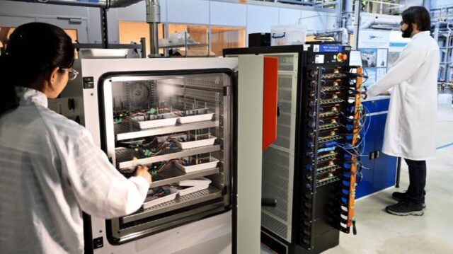 TNO opens test lab for next-generation battery technology