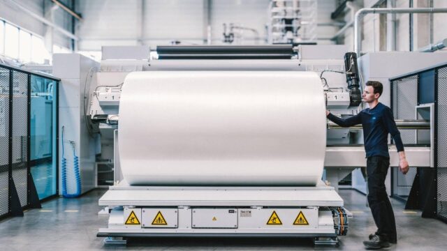 SML präsentiert Wendewickler für Jumbo-Rollen