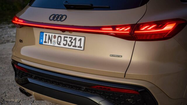 Audi Q5 SUV (Colour Sakhir Gold Metallic)