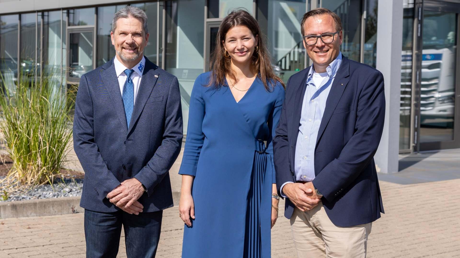 Rüdiger Uhlitz, Maja Supe-Dienes and Martin Geveke