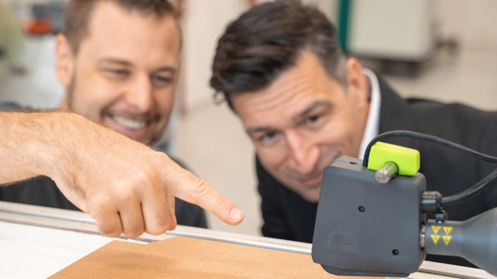 Stitching function with the Volta application head