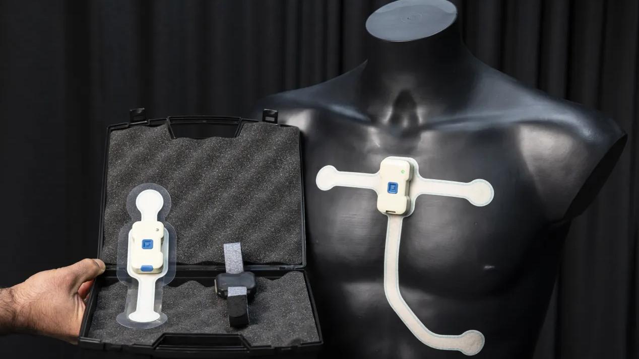 Wearable sensors for dialysis