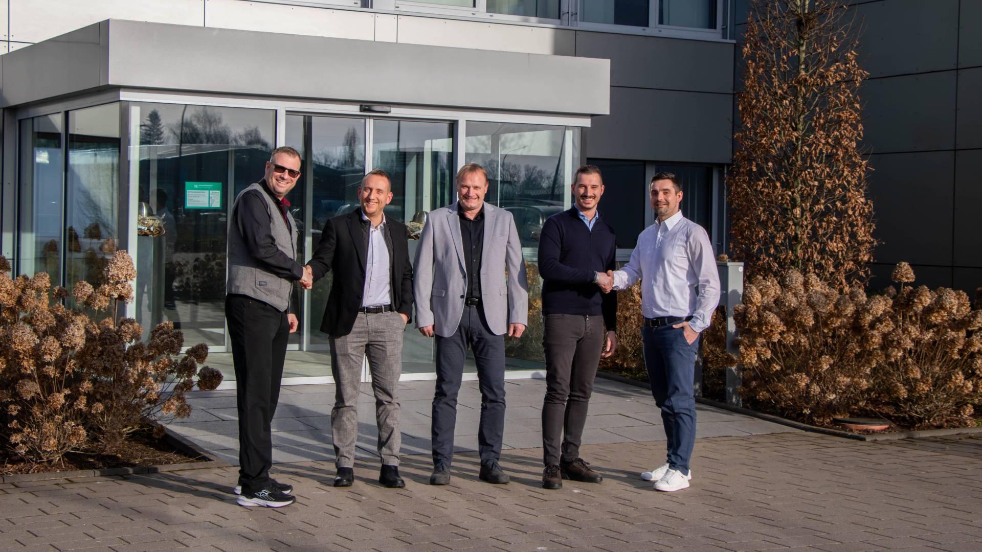 From left: Oliver Funk (Neuenhauser Vorwald), Alessandro Arosio (Renova), Gerd Bouwer (Neuenhauser Vorwald), Andrea Fantasia (Renova) and Artur Breitkreuz (Neuenhauser Vorwald).